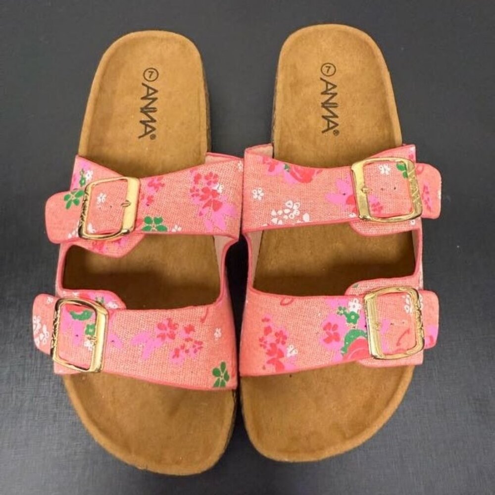 NWOT Anna Pink Floral Sandals With Gold Buckle